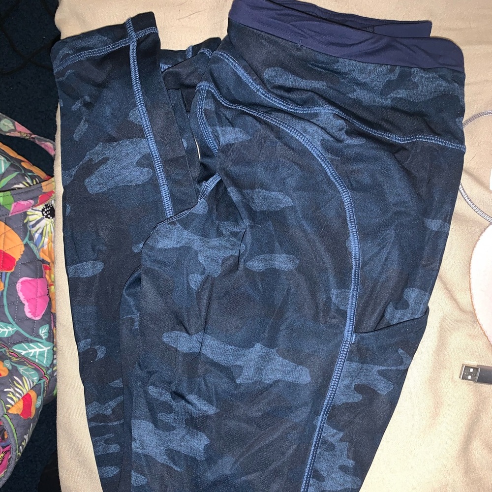 Blue camo Lululemonleggings